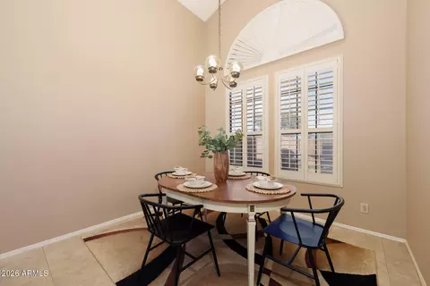 Dining - 4183 E Cholla Canyon Dr, Phoenix, AZ 85044 photo 2 of 3
