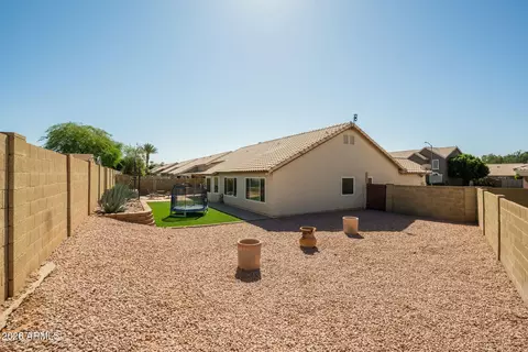 4102 E Siesta Ln, Phoenix, AZ 85050 photo 24