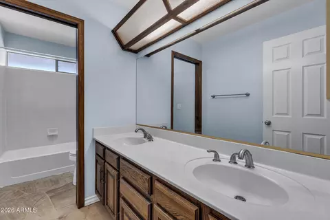 Bath - 3907 E Coconino St, Phoenix, AZ 85044 photo 4 of 4