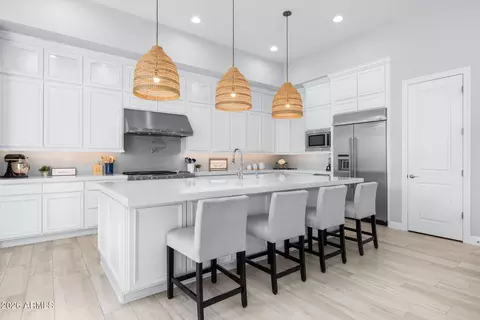 Kitchen - 2537 E Turnberry Dr, Gilbert, AZ 85298 photo 2 of 6