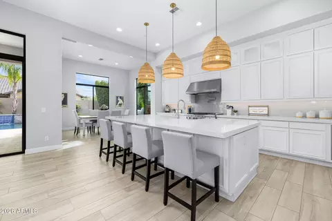 Kitchen - 2537 E Turnberry Dr, Gilbert, AZ 85298 photo 4 of 6