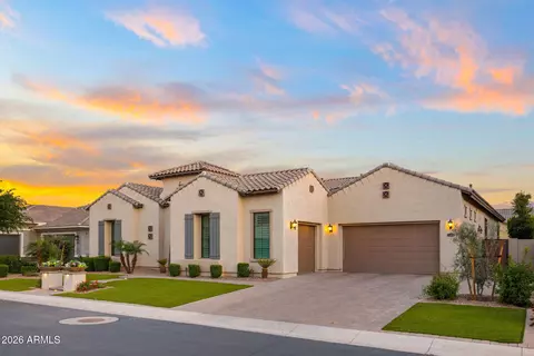 Exterior - 2537 E Turnberry Dr, Gilbert, AZ 85298 photo 4 of 30