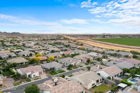 View/Area - 2537 E Turnberry Dr, Gilbert, AZ 85298 photo 1 of 10