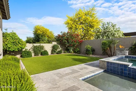 Exterior - 2537 E Turnberry Dr, Gilbert, AZ 85298 photo 11 of 30