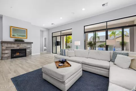 Living - 2537 E Turnberry Dr, Gilbert, AZ 85298 photo 5 of 5