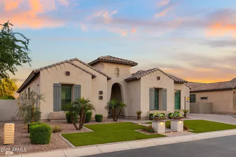 Exterior - 2537 E Turnberry Dr, Gilbert, AZ 85298 photo 3 of 30