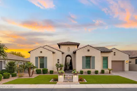 2537 E Turnberry Dr, Gilbert, AZ 85298