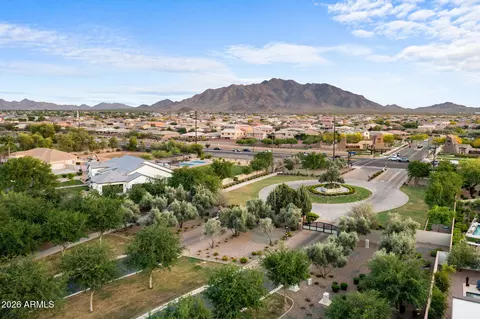 View/Area - 2537 E Turnberry Dr, Gilbert, AZ 85298 photo 9 of 10