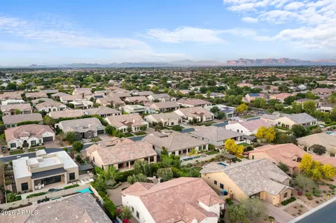 View/Area - 2537 E Turnberry Dr, Gilbert, AZ 85298 photo 4 of 10