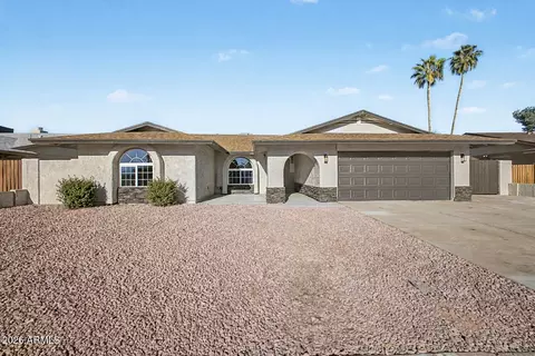 17819 N 57th Dr, Glendale, AZ 85308