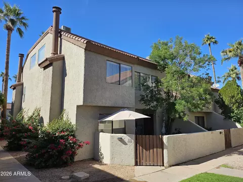 2040 S Longmore Rd #33, Mesa, AZ 85202