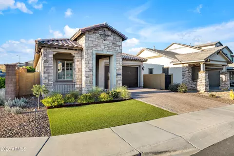 622 E Deer Creek Rd, Phoenix, AZ 85048