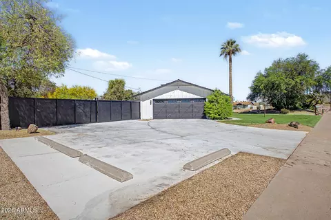 Exterior - 1501 W Dunlap Ave, Phoenix, AZ 85021 photo 2 of 12