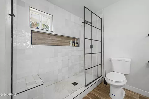 Bath - 1501 W Dunlap Ave, Phoenix, AZ 85021 photo 5 of 5