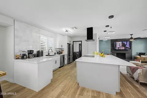 Kitchen - 1501 W Dunlap Ave, Phoenix, AZ 85021 photo 3 of 3