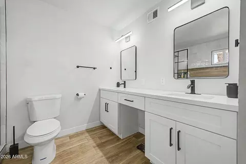 Bath - 1501 W Dunlap Ave, Phoenix, AZ 85021 photo 4 of 5