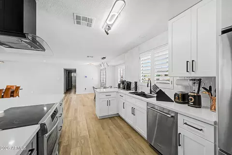 Kitchen - 1501 W Dunlap Ave, Phoenix, AZ 85021 photo 2 of 3