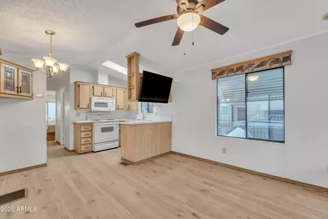 1152 S Sioux Dr, Apache Junction, AZ 85119 photo 6