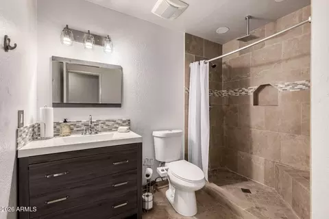 Bath - 4208 N 79th Ave, Phoenix, AZ 85033 photo 2 of 2