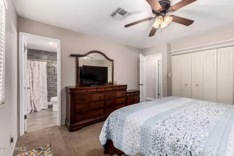 Bedroom - 4208 N 79th Ave, Phoenix, AZ 85033 photo 3 of 5