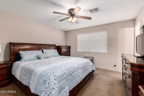 Bedroom - 4208 N 79th Ave, Phoenix, AZ 85033 photo 1 of 5