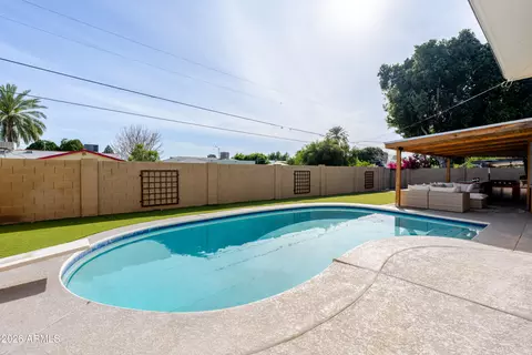 Exterior - 313 El Caminito Dr, Phoenix, AZ 85020 photo 8 of 8