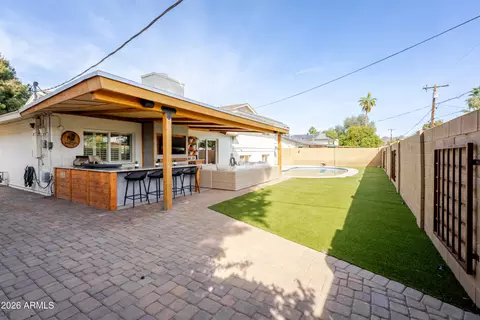 Exterior - 313 El Caminito Dr, Phoenix, AZ 85020 photo 7 of 8
