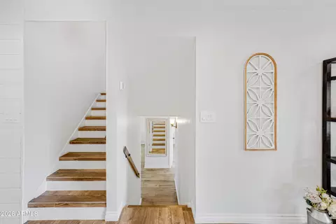 Entry Way - 313 El Caminito Dr, Phoenix, AZ 85020 photo 4 of 4