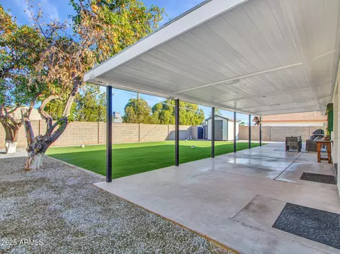 Exterior - 3010 E Yucca St, Phoenix, AZ 85028 photo 10 of 12