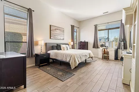 Bedroom - 5219 E Hashknife Rd, Phoenix, AZ 85054 photo 1 of 3