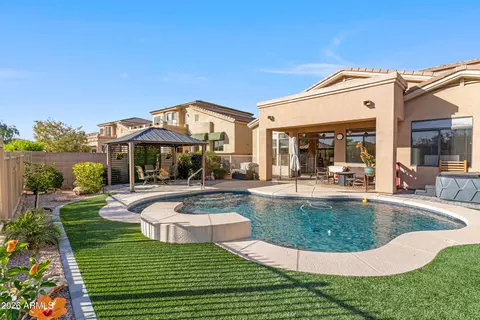 Exterior - 5219 E Hashknife Rd, Phoenix, AZ 85054 photo 4 of 7