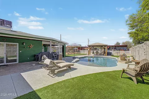 Exterior - 12648 N 22nd Pl, Phoenix, AZ 85022 photo 3 of 8