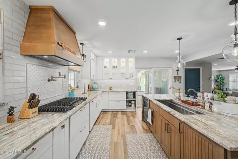 Kitchen - 12648 N 22nd Pl, Phoenix, AZ 85022 photo 3 of 3
