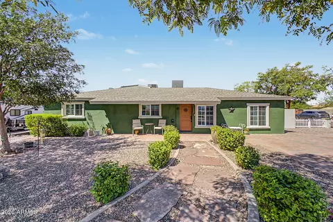 Exterior - 12648 N 22nd Pl, Phoenix, AZ 85022 photo 2 of 8