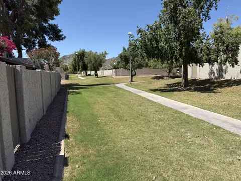 Exterior - 1148 E Cheryl Dr, Phoenix, AZ 85020 photo 4 of 5