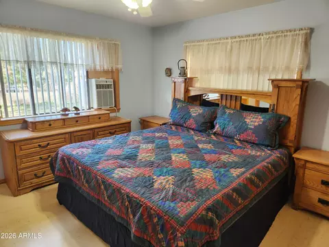 Bedroom - 2214 Sitgreaves Dr, Overgaard, AZ 85933 photo 1 of 2