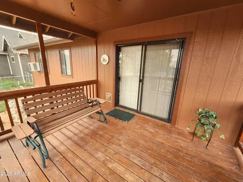 Exterior - 2214 Sitgreaves Dr, Overgaard, AZ 85933 photo 4 of 5