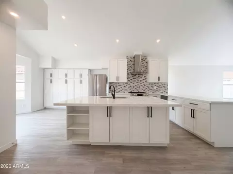 Kitchen - 5959 E Teton Cir, Mesa, AZ 85215 photo 3 of 5