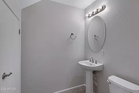 Bath - 4280 E Bruce Ct, Gilbert, AZ 85234 photo 1 of 3