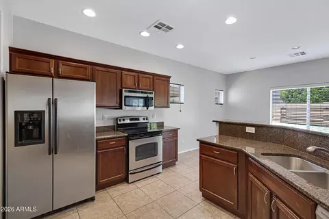 Kitchen - 4280 E Bruce Ct, Gilbert, AZ 85234 photo 2 of 3