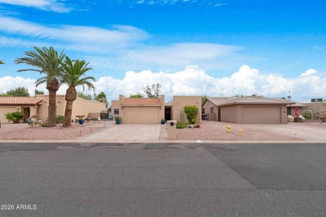 9509 E Fairway Blvd, Sun Lakes, AZ 85248