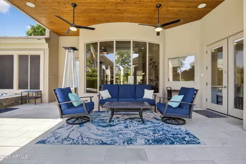 Exterior - 1333 N Cliffside Dr, Gilbert, AZ 85234 photo 5 of 20