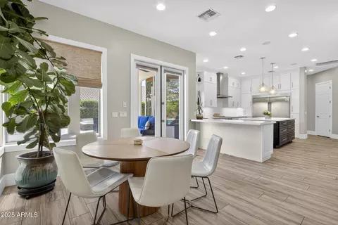 Dining - 1333 N Cliffside Dr, Gilbert, AZ 85234 photo 2 of 3
