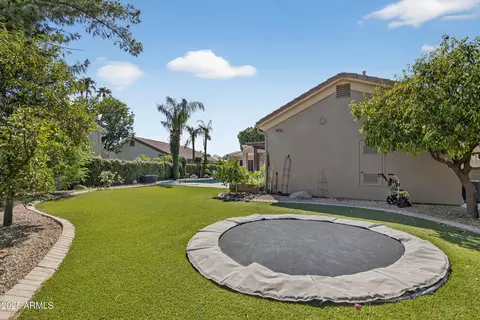 Exterior - 1333 N Cliffside Dr, Gilbert, AZ 85234 photo 14 of 20