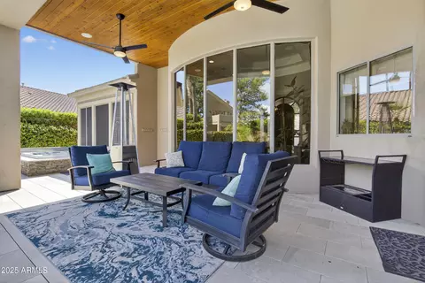Exterior - 1333 N Cliffside Dr, Gilbert, AZ 85234 photo 6 of 20