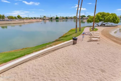 View/Area - 1333 N Cliffside Dr, Gilbert, AZ 85234 photo 1 of 4