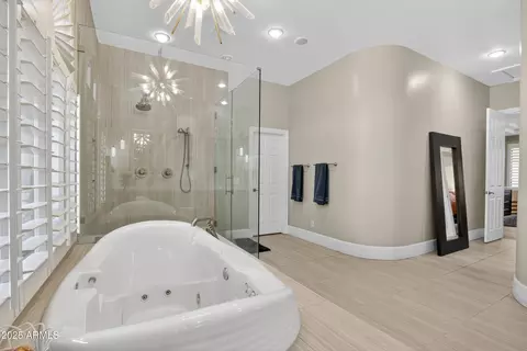 Bath - 1333 N Cliffside Dr, Gilbert, AZ 85234 photo 4 of 10