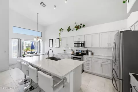 Kitchen - 1572 E Black Diamond Dr, Gilbert, AZ 85296 photo 2 of 3