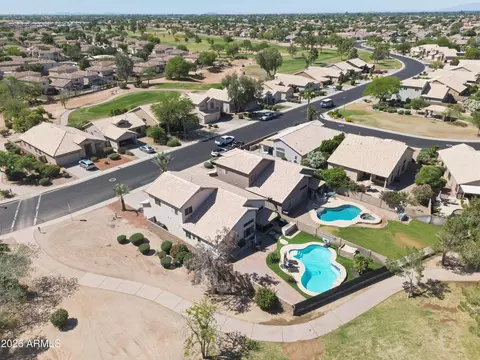 View/Area - 1572 E Black Diamond Dr, Gilbert, AZ 85296 photo 2 of 4