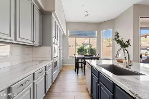 Kitchen - 549 E Mountain Sage Dr, Phoenix, AZ 85048 photo 1 of 3